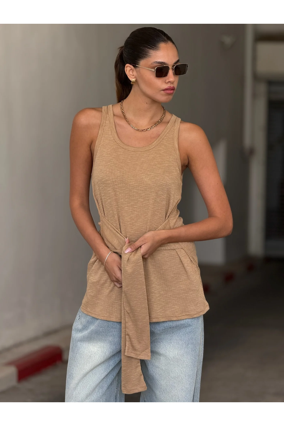 גופיית אוניל - בז'